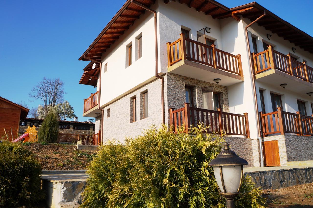 Hotel Family Complex Krisbo Donkovtsi Exteriér fotografie